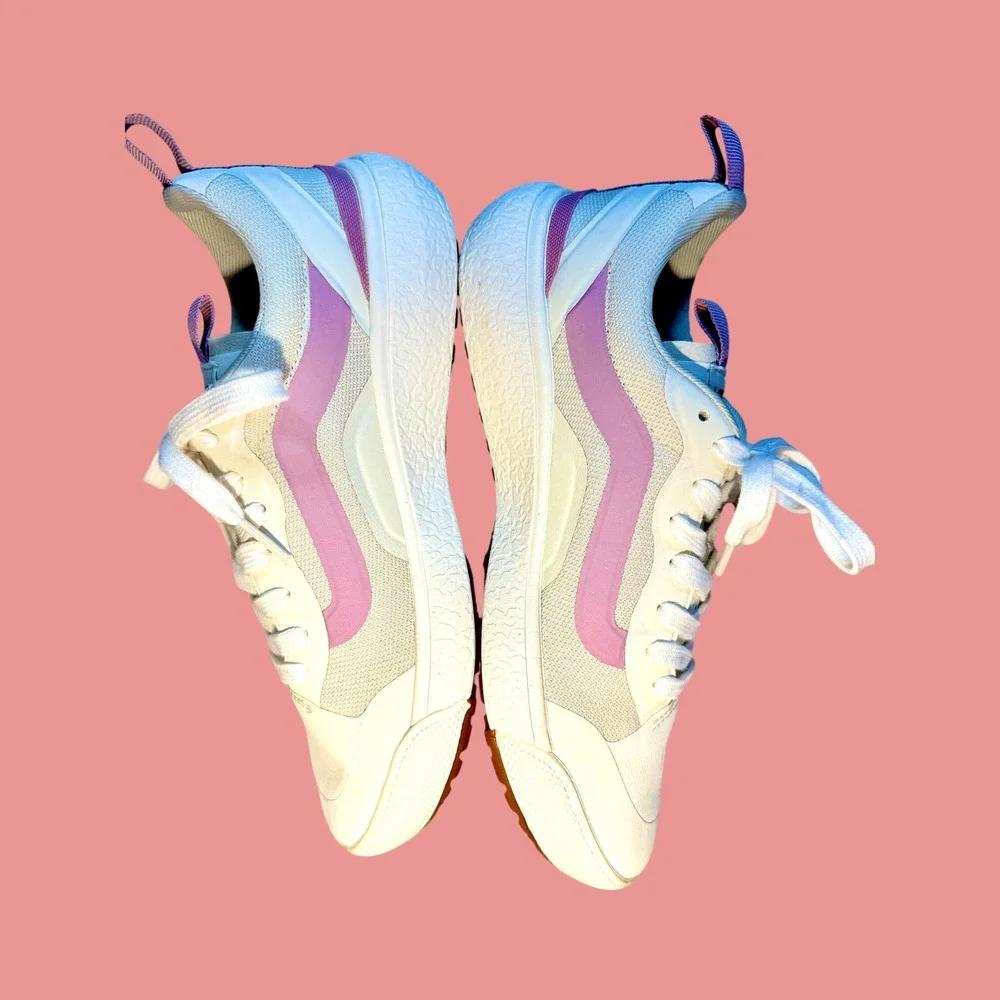Vans UltraRange EXO Cream Mauve Sneakers Womens 7 Mens 5.5 Excellent